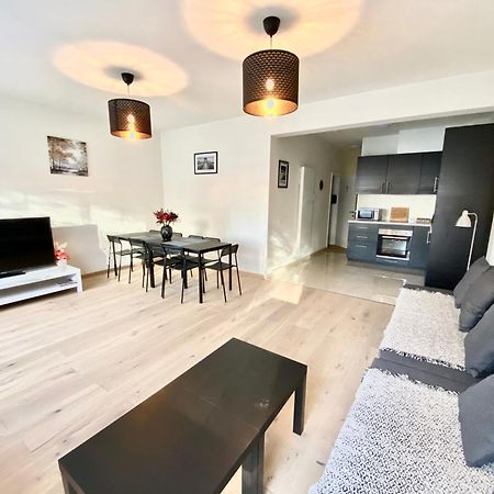 Brial Apartment 2 Bedrooms, แอนต์เวิร์ป ภายนอก รูปภาพ