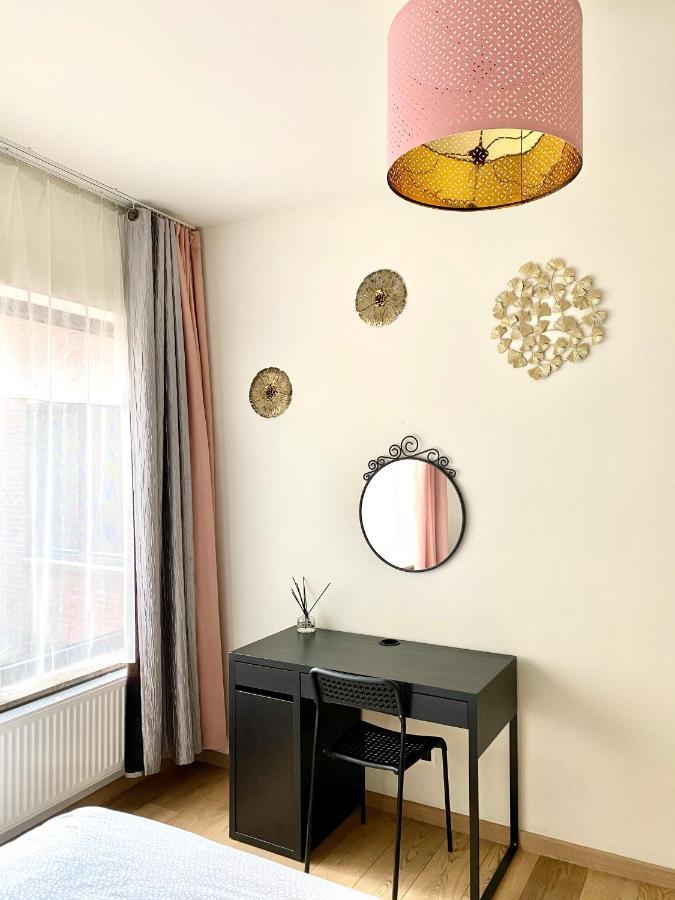 Brial Apartment 2 Bedrooms, แอนต์เวิร์ป ภายนอก รูปภาพ