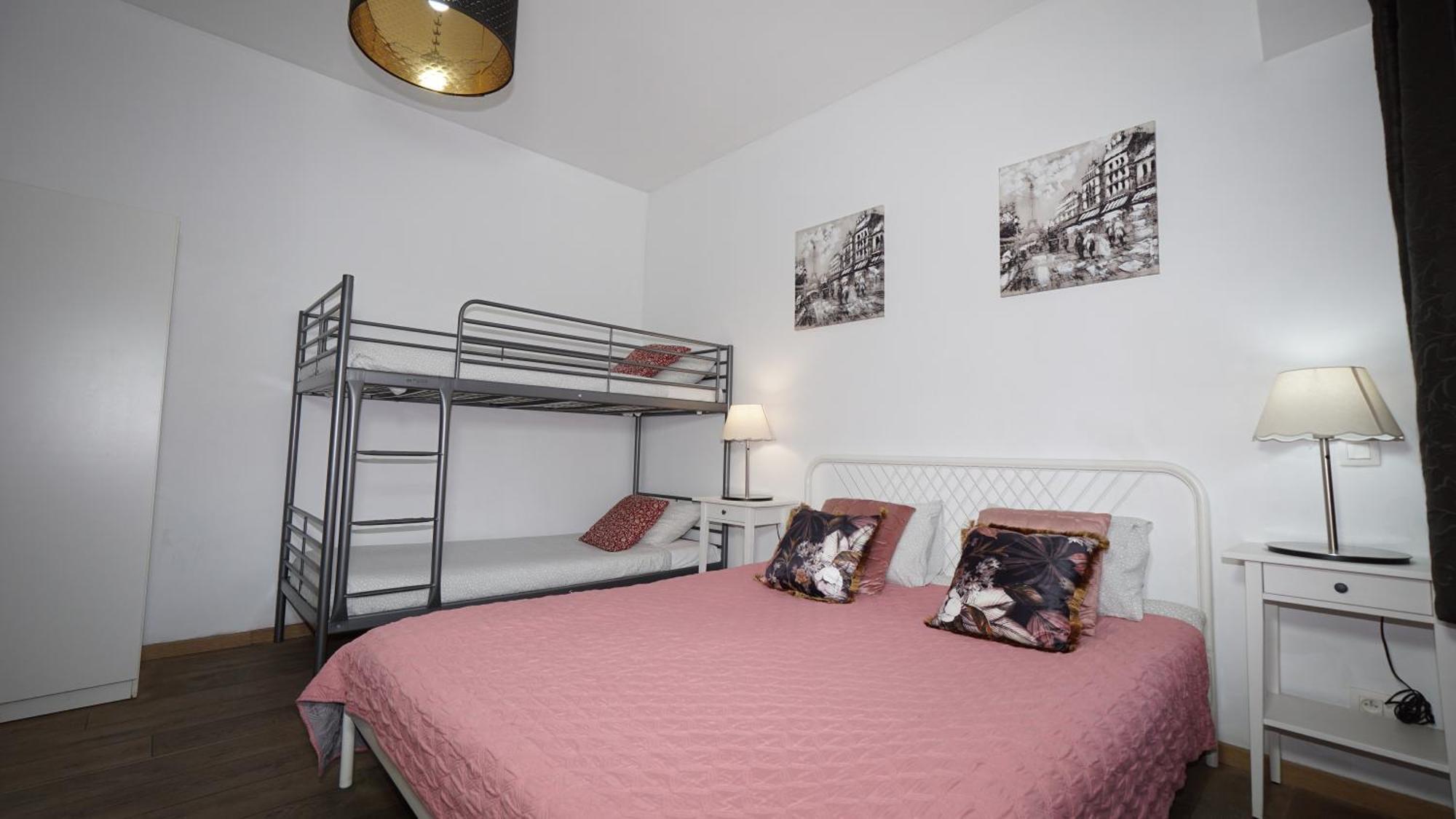 Brial Apartment 2 Bedrooms, แอนต์เวิร์ป ภายนอก รูปภาพ
