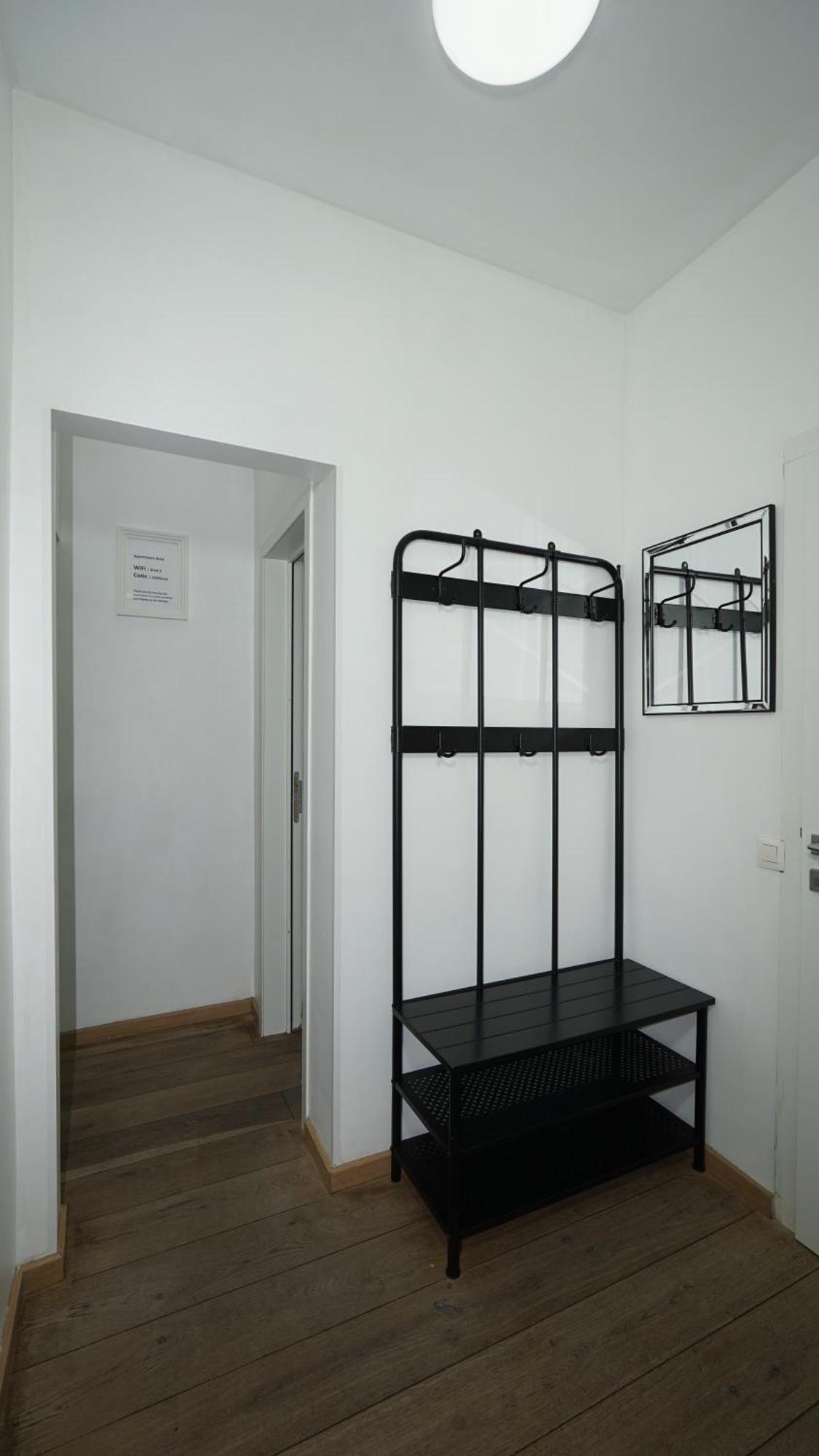 Brial Apartment 2 Bedrooms, แอนต์เวิร์ป ภายนอก รูปภาพ