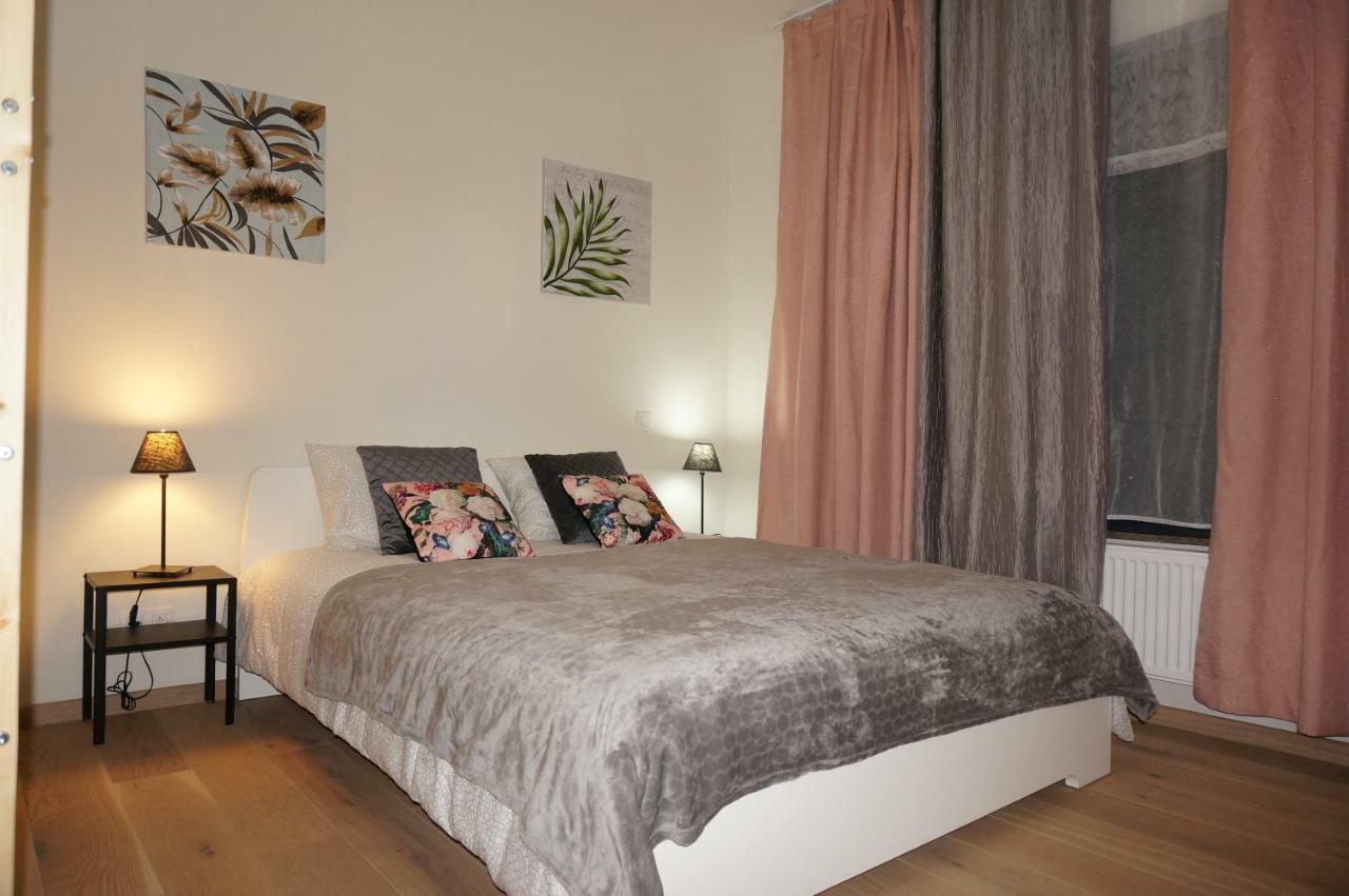 Brial Apartment 2 Bedrooms, แอนต์เวิร์ป ภายนอก รูปภาพ