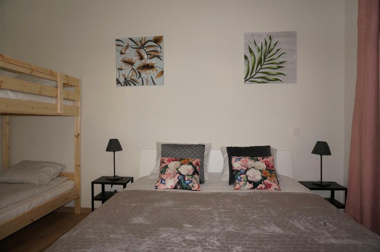 Brial Apartment 2 Bedrooms, แอนต์เวิร์ป ภายนอก รูปภาพ