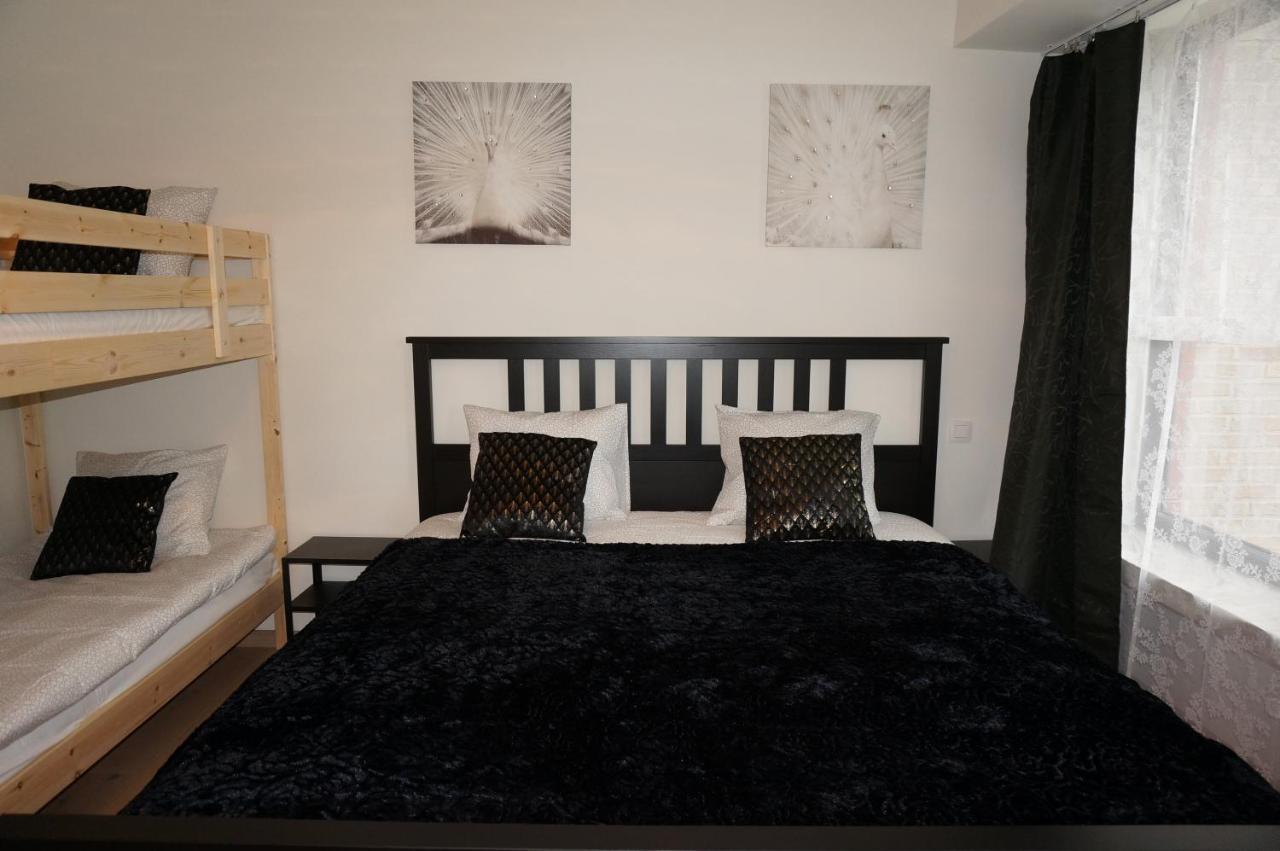 Brial Apartment 2 Bedrooms, แอนต์เวิร์ป ภายนอก รูปภาพ