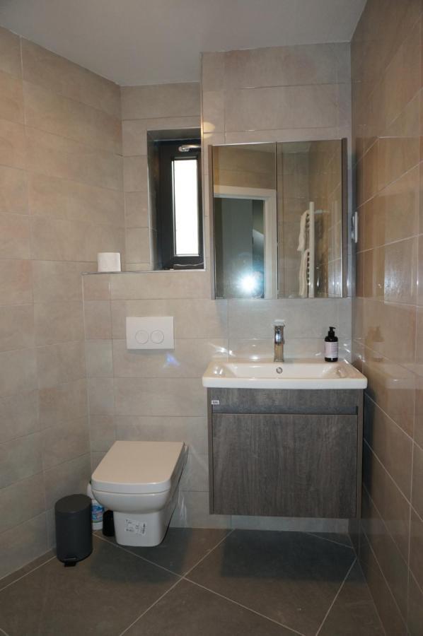 Brial Apartment 2 Bedrooms, แอนต์เวิร์ป ภายนอก รูปภาพ