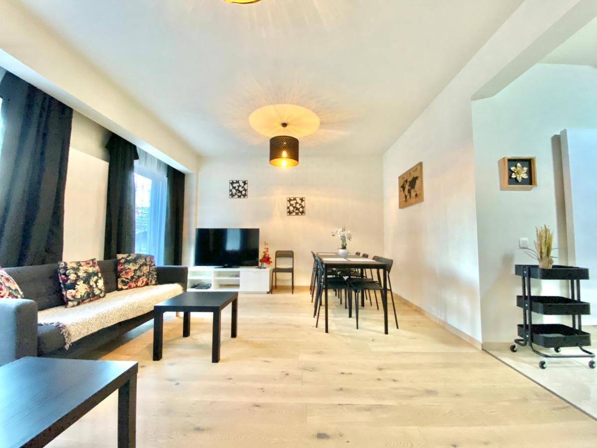 Brial Apartment 2 Bedrooms, แอนต์เวิร์ป ภายนอก รูปภาพ