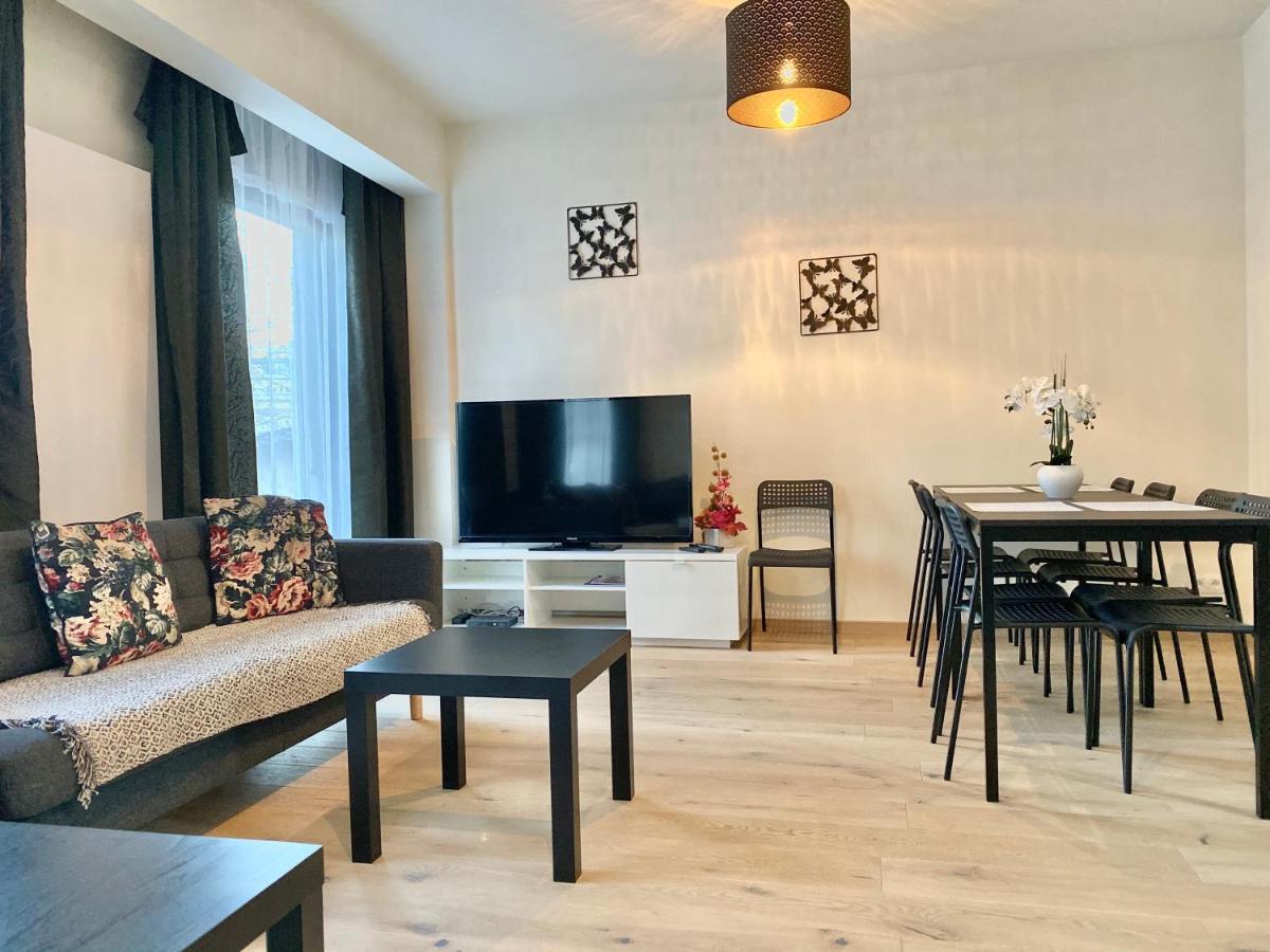 Brial Apartment 2 Bedrooms, แอนต์เวิร์ป ภายนอก รูปภาพ
