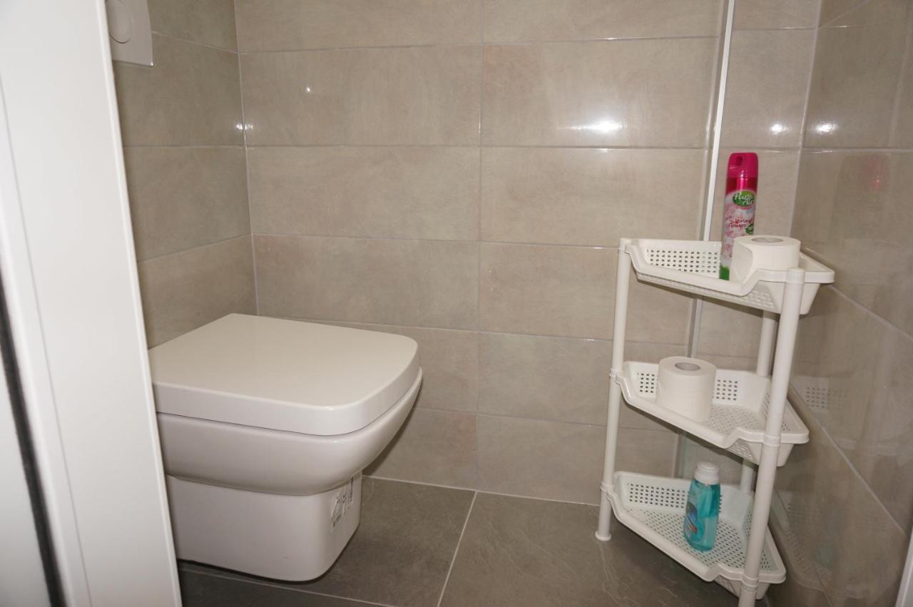 Brial Apartment 2 Bedrooms, แอนต์เวิร์ป ภายนอก รูปภาพ
